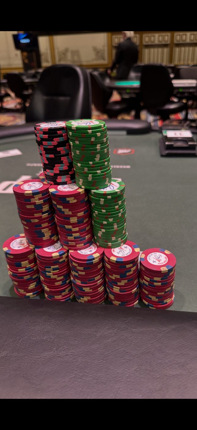 Coach Robbie live poker chip stack photo 5